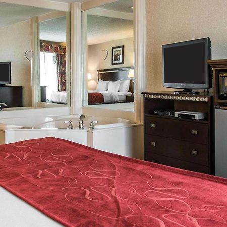 Comfort Suites Canton - Detroit Buitenkant foto