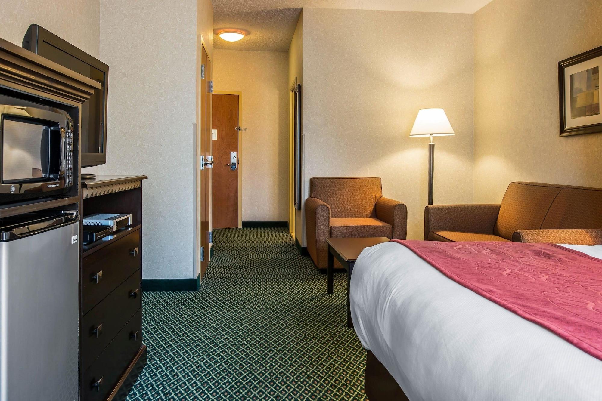 Comfort Suites Canton - Detroit Buitenkant foto