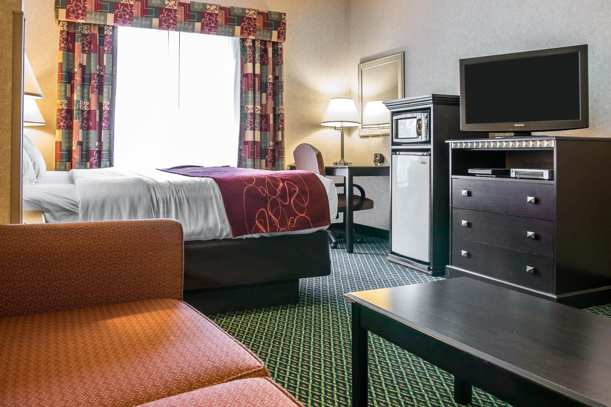 Comfort Suites Canton - Detroit Buitenkant foto